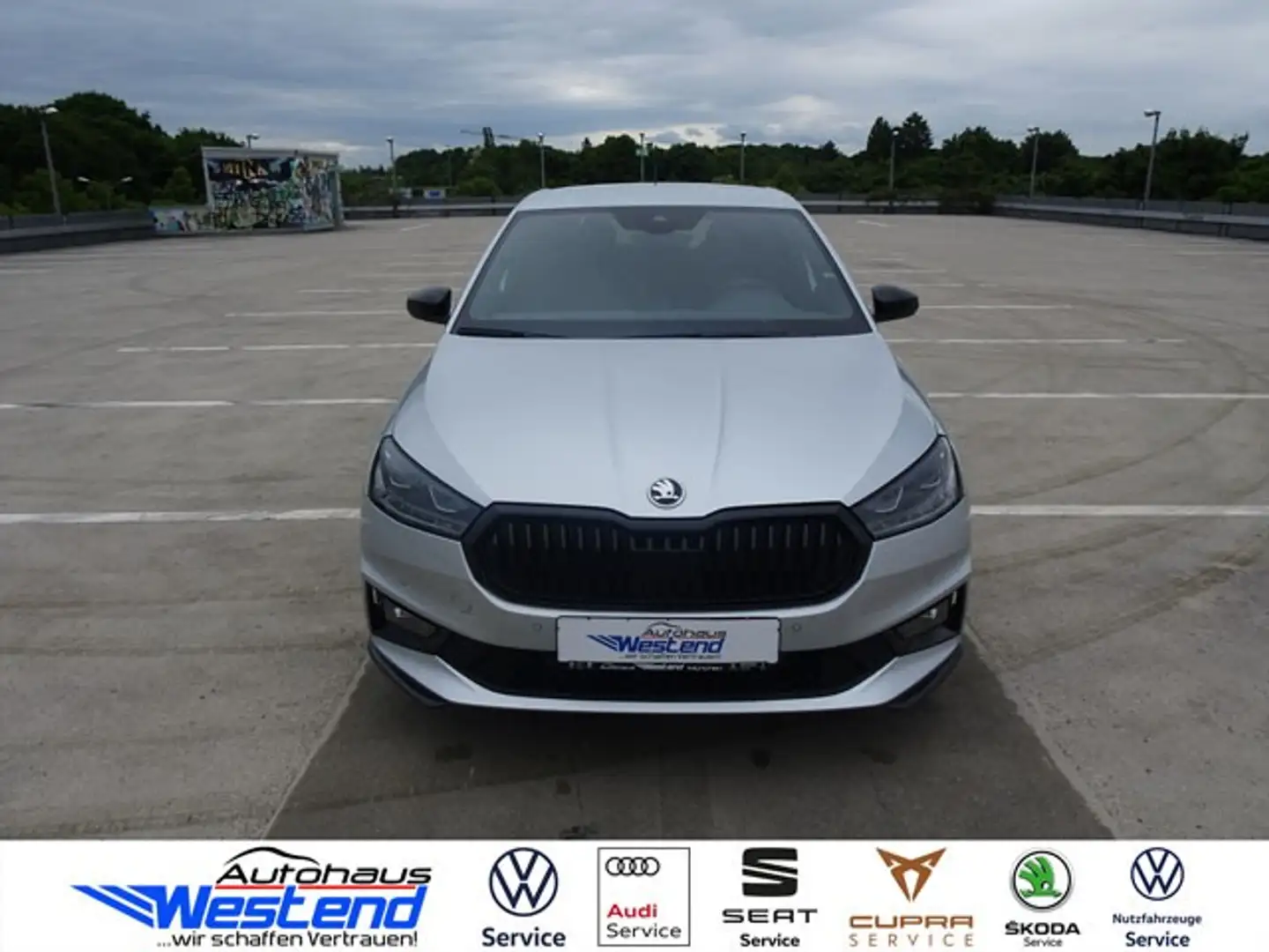 Skoda Fabia Monte Carlo 1.0l TSI 85kW Automatik LED Klima Silber - 1