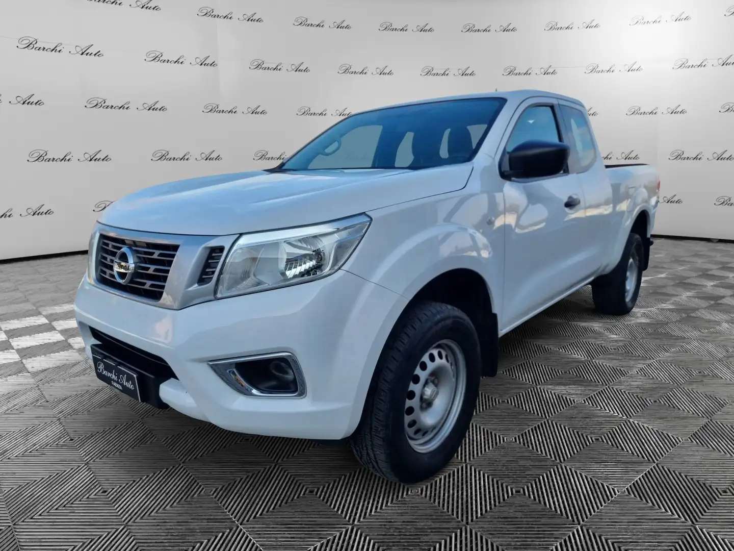 Nissan Navara Navara 2.3 dCi 4WD KING Cab Acenta Blanc - 2