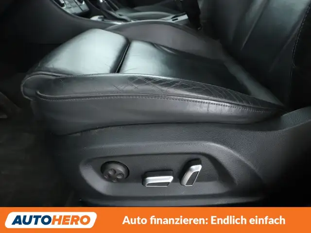 Audi Q3 view 26