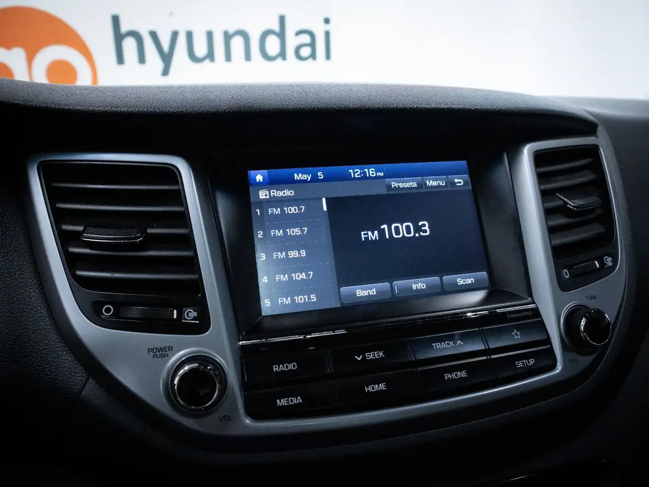 Hyundai TUCSON снимка Hyundai TUCSON