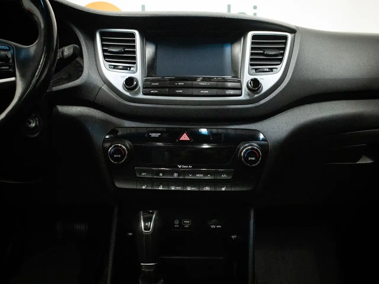 Hyundai TUCSON снимка Hyundai TUCSON