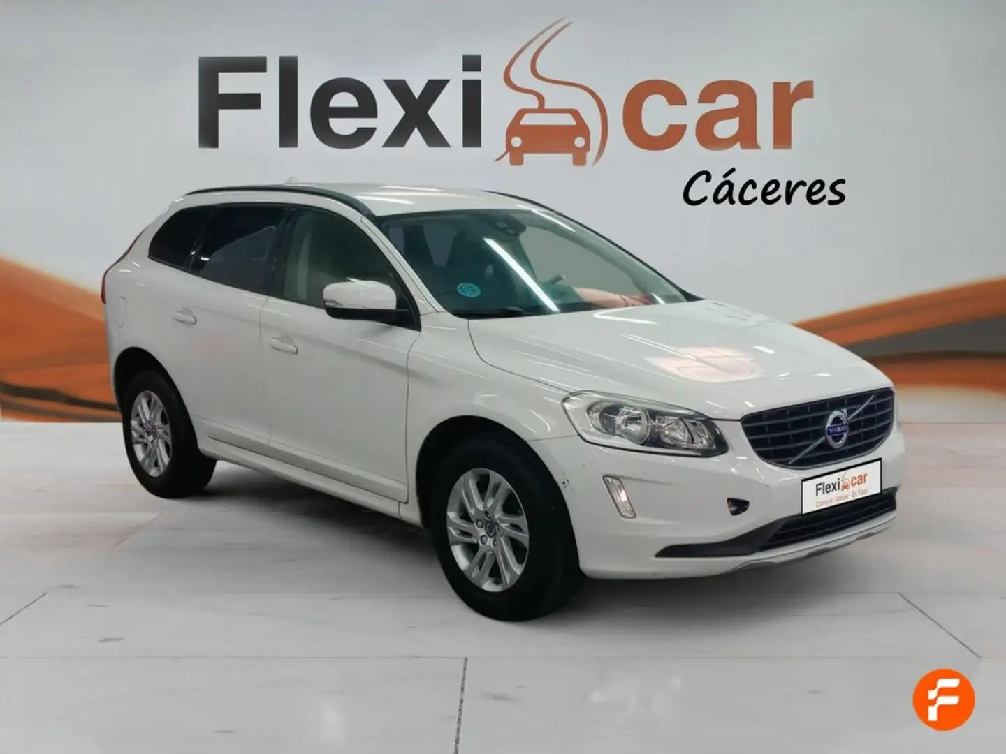 Volvo XC60 2.0 D3 Kinetic Auto Amarillo - 2