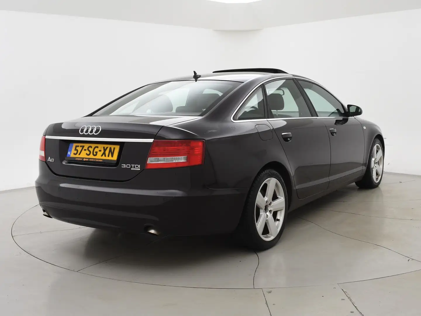 Audi A6 Limousine 3.0 TDI V6 224 PK + SPORTSTOELEN LEDER | Fekete - 2