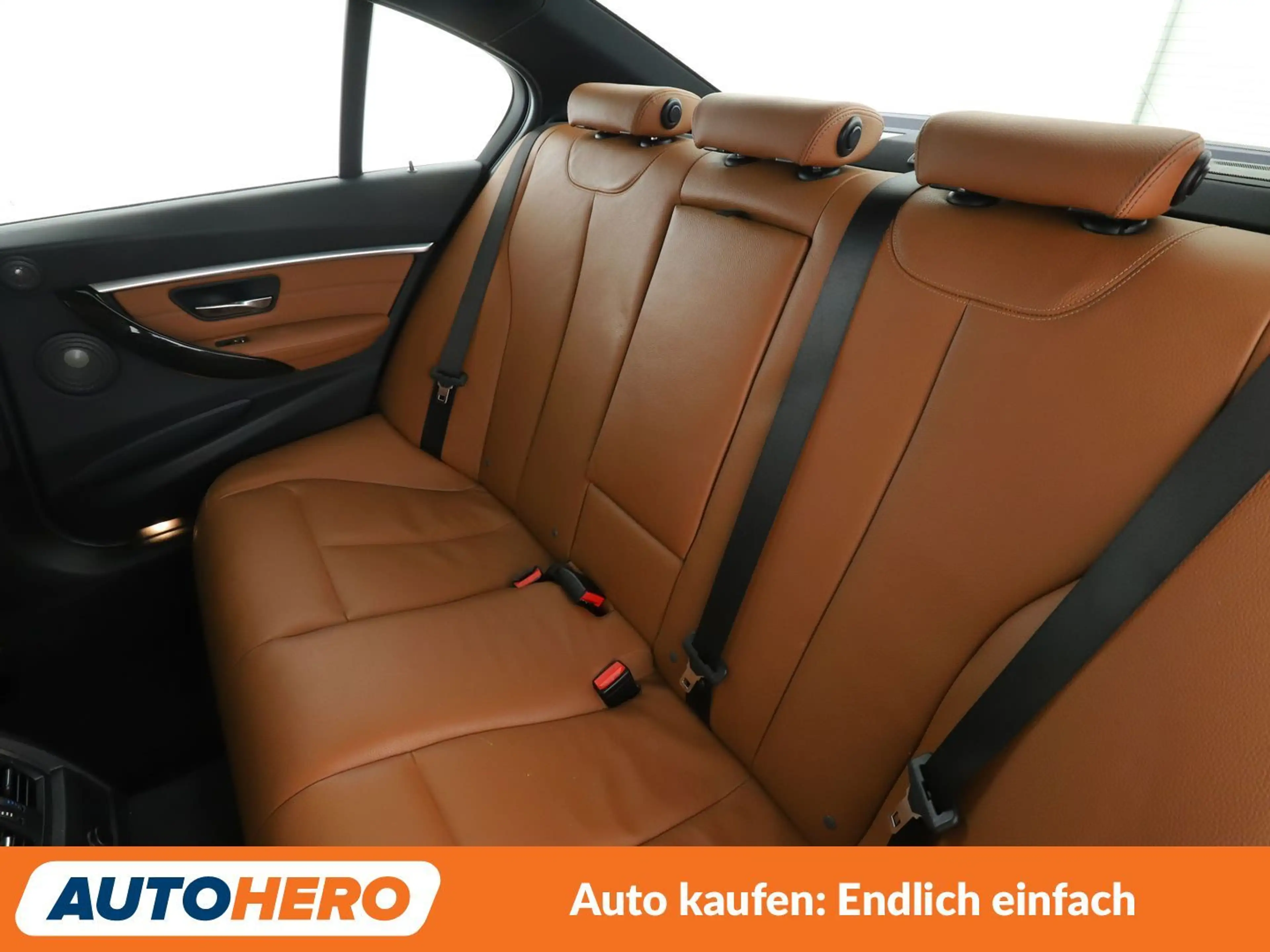BMW 318 318d Luxury Line Aut.*NAVI*LED*HUD*H&K*CAM*PDC* — photo 14