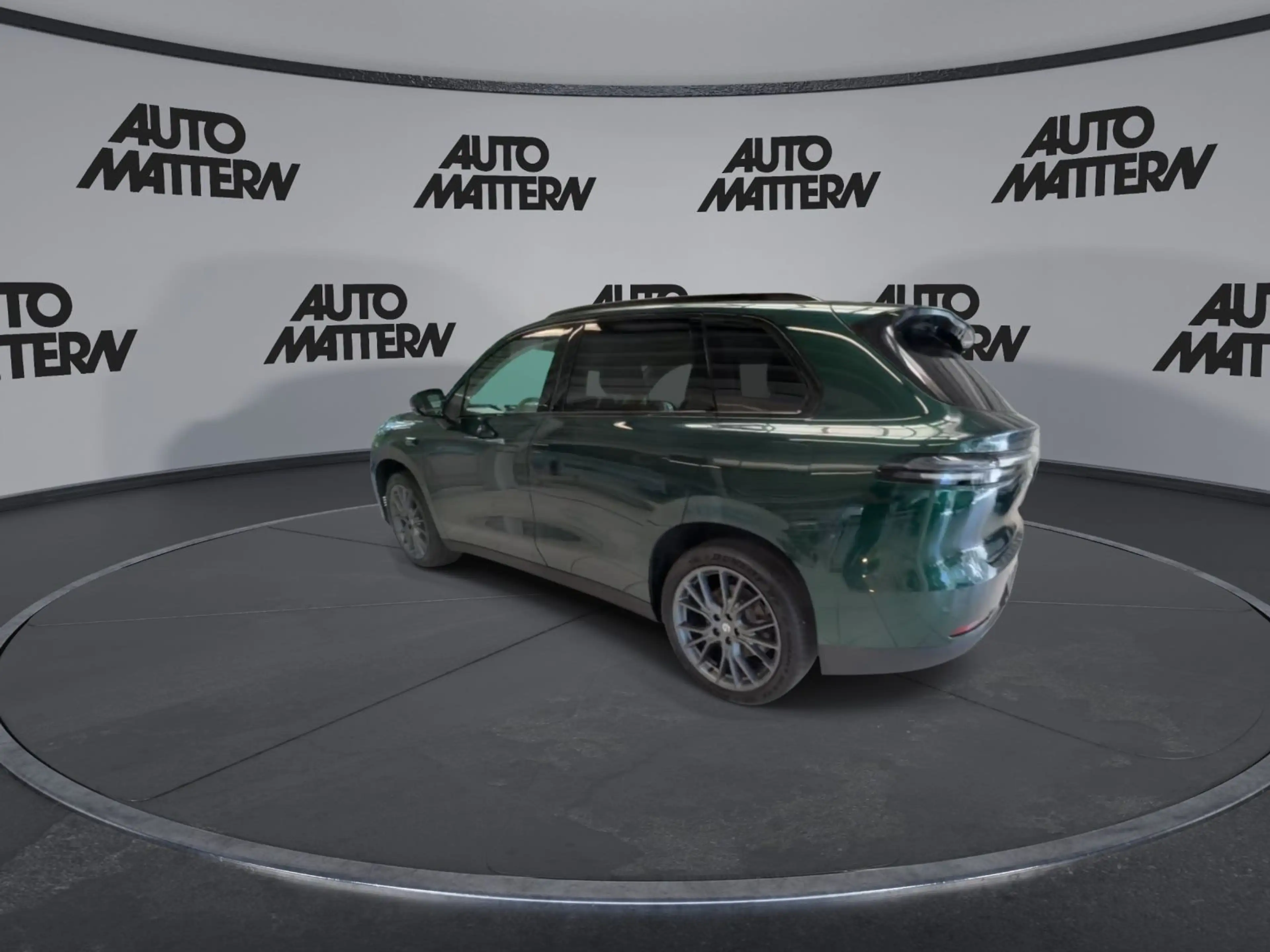 Leapmotor C10 158 kW REEV Design — photo 6