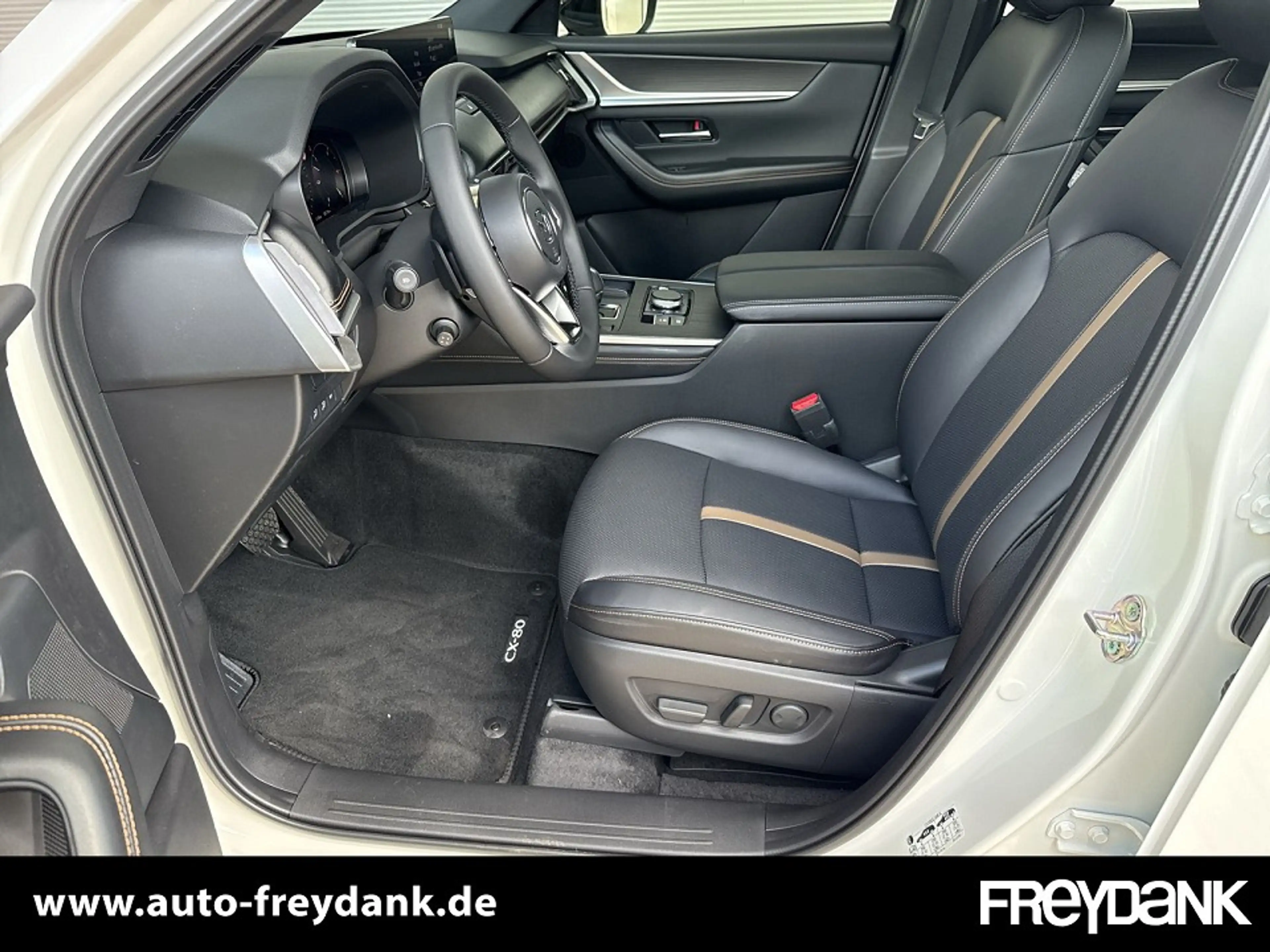 Mazda CX-80 2.5L e-SKYACTIV PHEV 327ps AWD Homura PANORAMADACH — photo 10