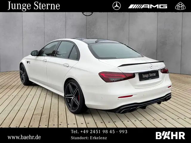 Mercedes-Benz E Class view 3
