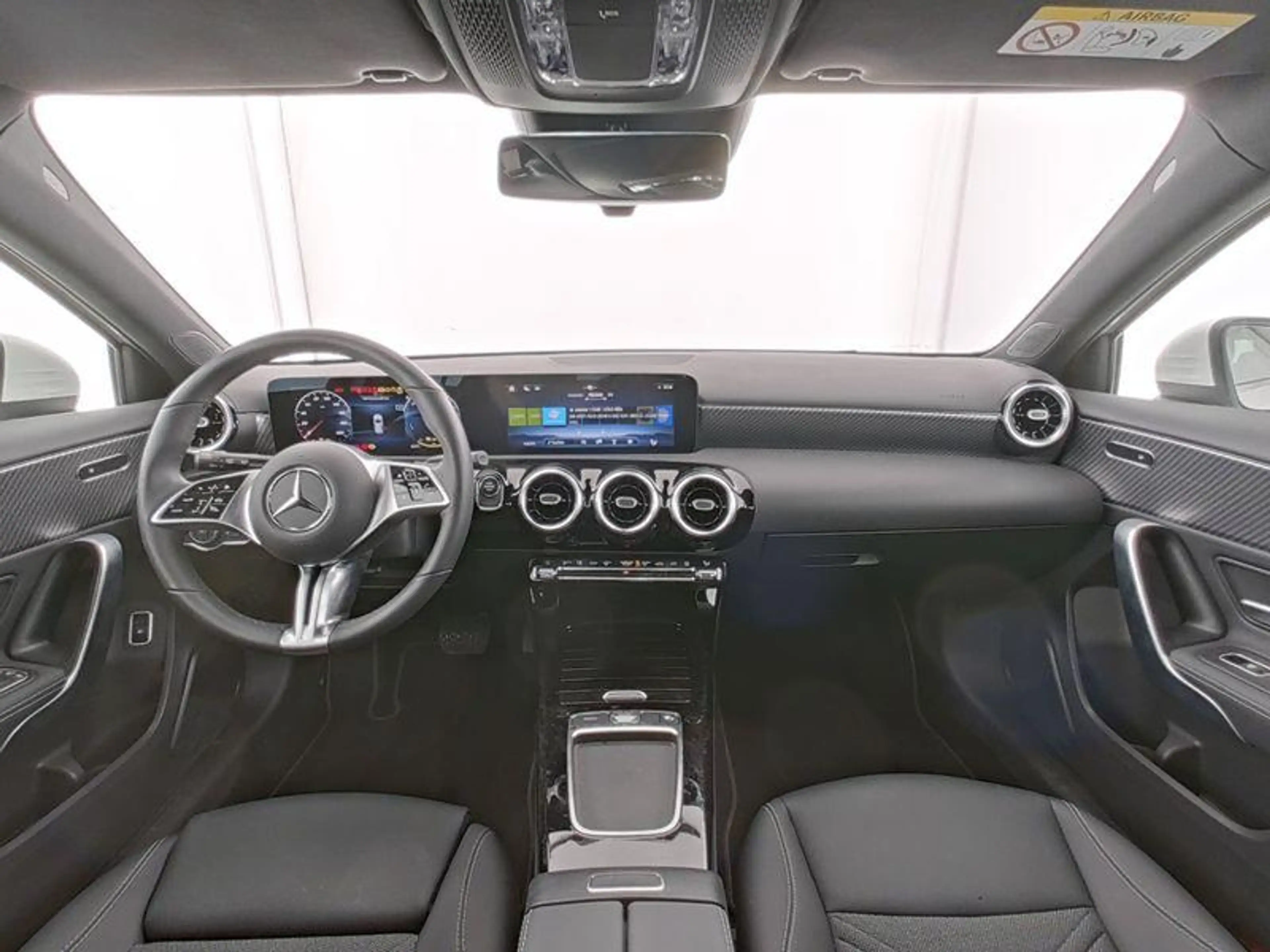 Mercedes-Benz A 250 e Hatchback Luxury Line | Smartphone Integratie | — photo 6