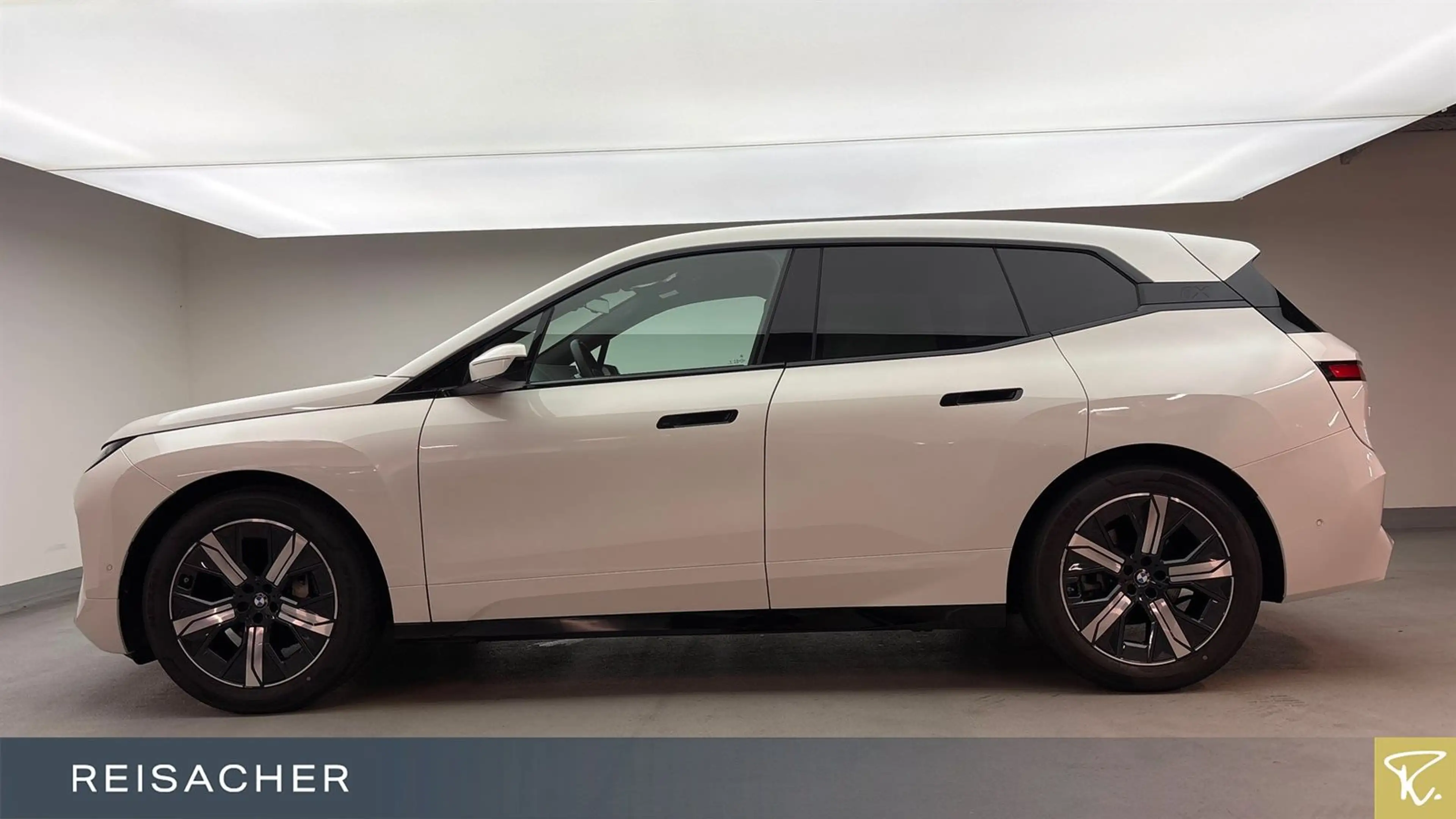 BMW iX IX XDRIVE45 AHK,DA+ — photo 8