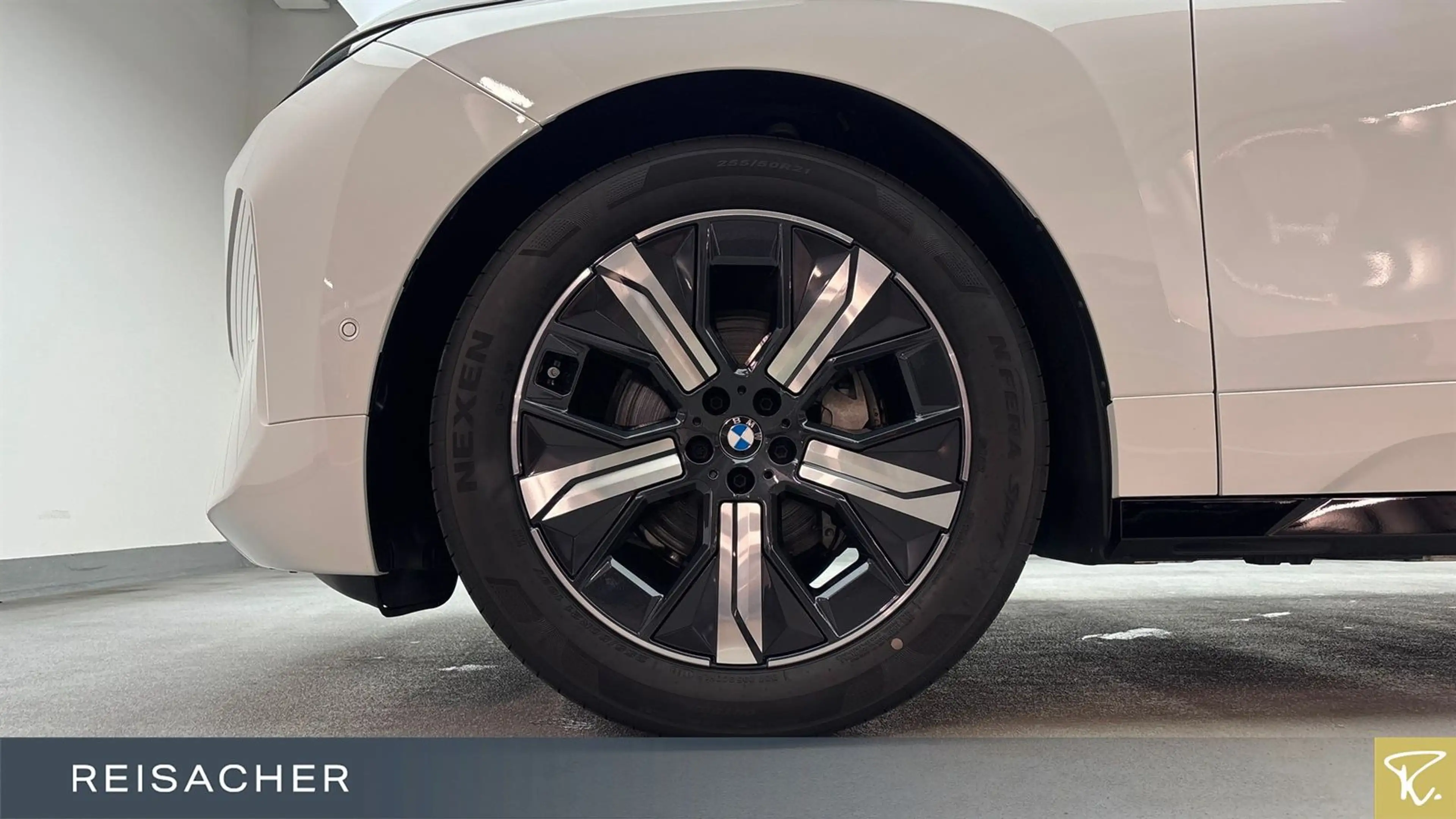 BMW iX IX XDRIVE45 AHK,DA+ — photo 3