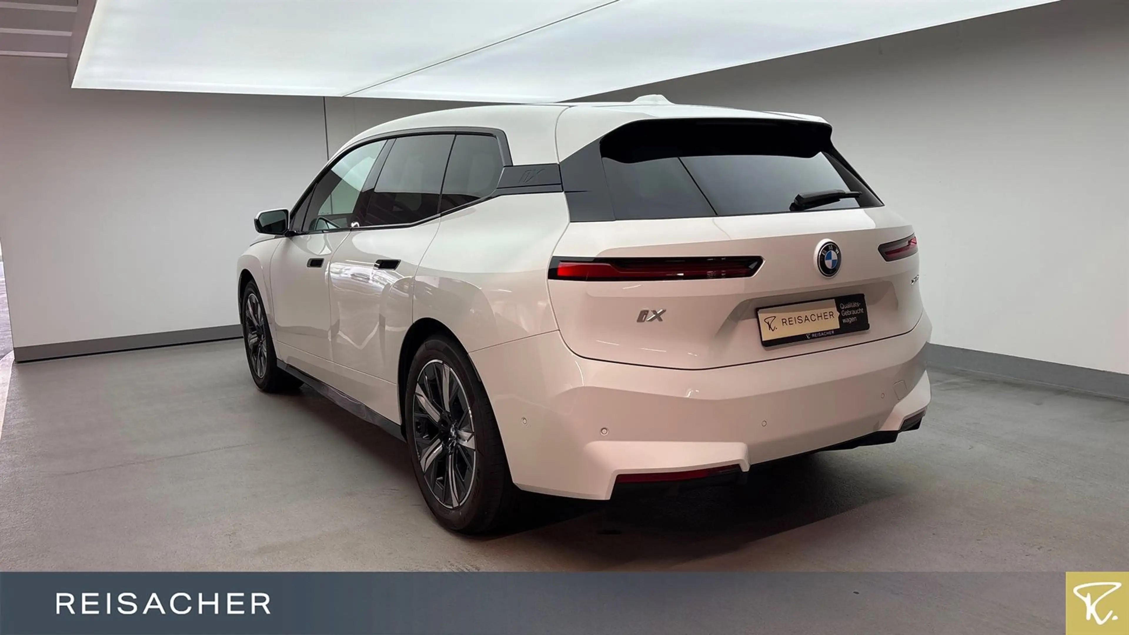 BMW iX IX XDRIVE45 AHK,DA+ — photo 2