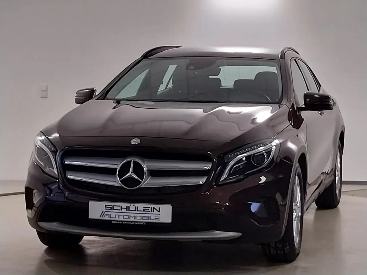 Mercedes-Benz GLA 220