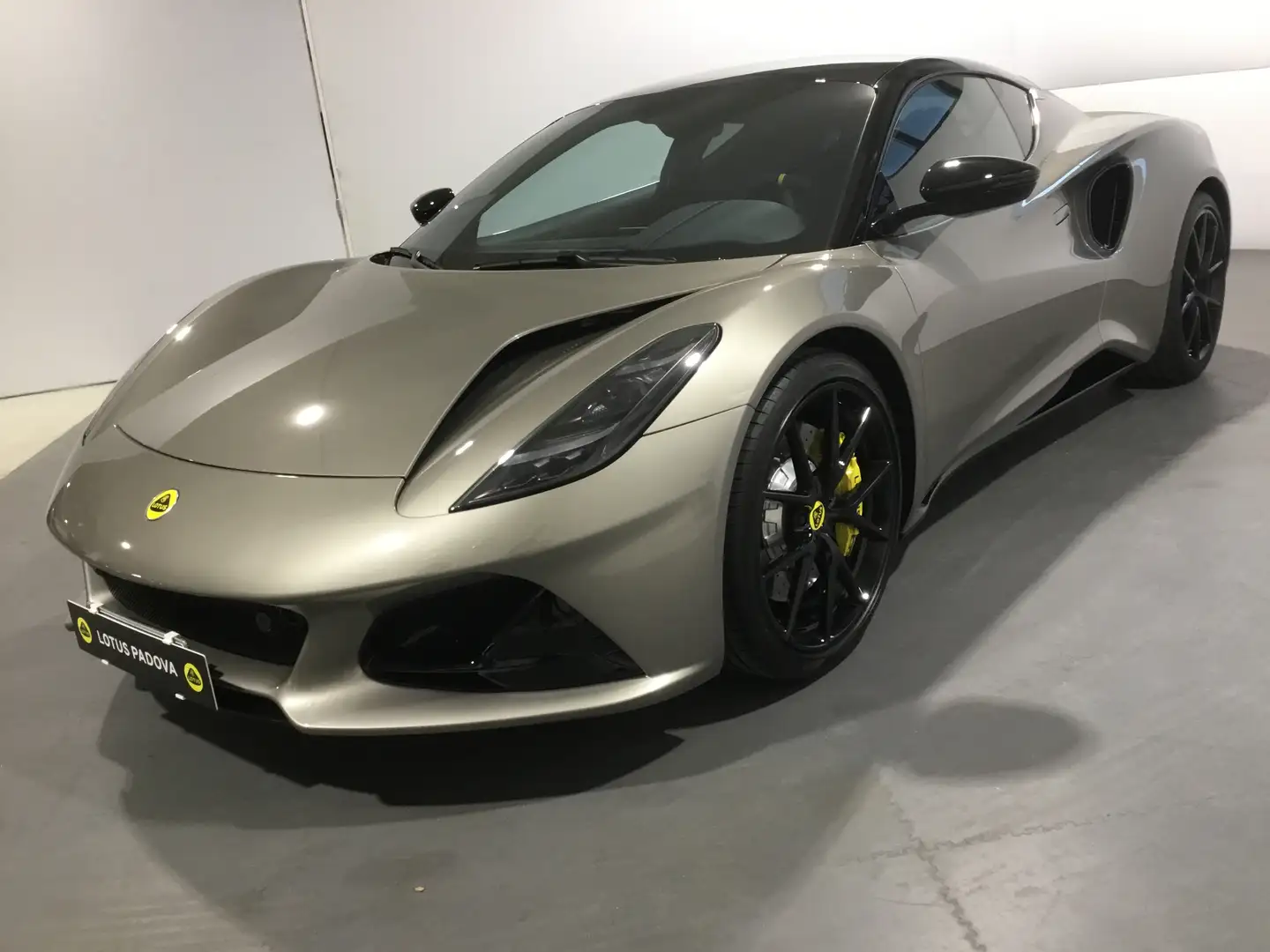 Lotus Emira Emira 2.0 I4 First Edition dct Grau - 1