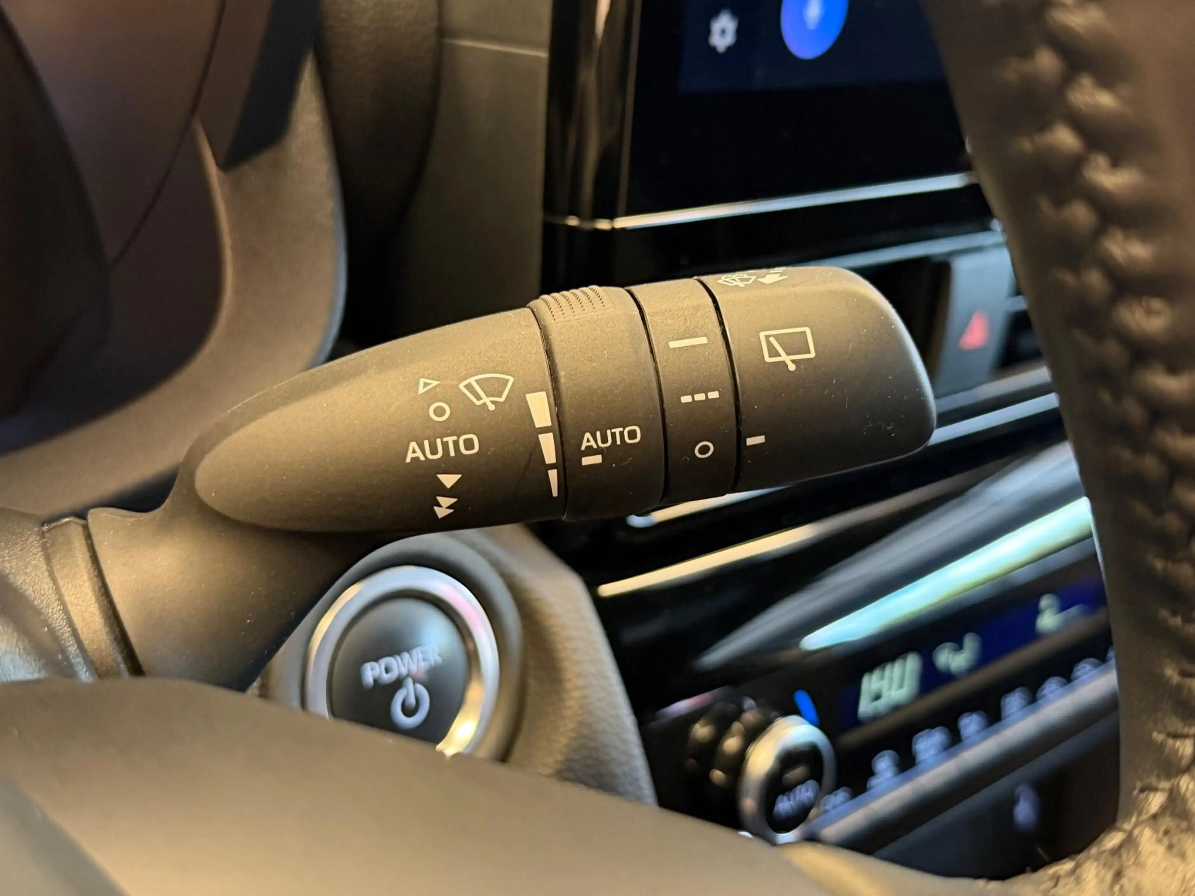 Toyota Yaris Cross 1.5 HYBRID DYNAMIC BITONE SILVERLINE GARANTIE 2035 — photo 20