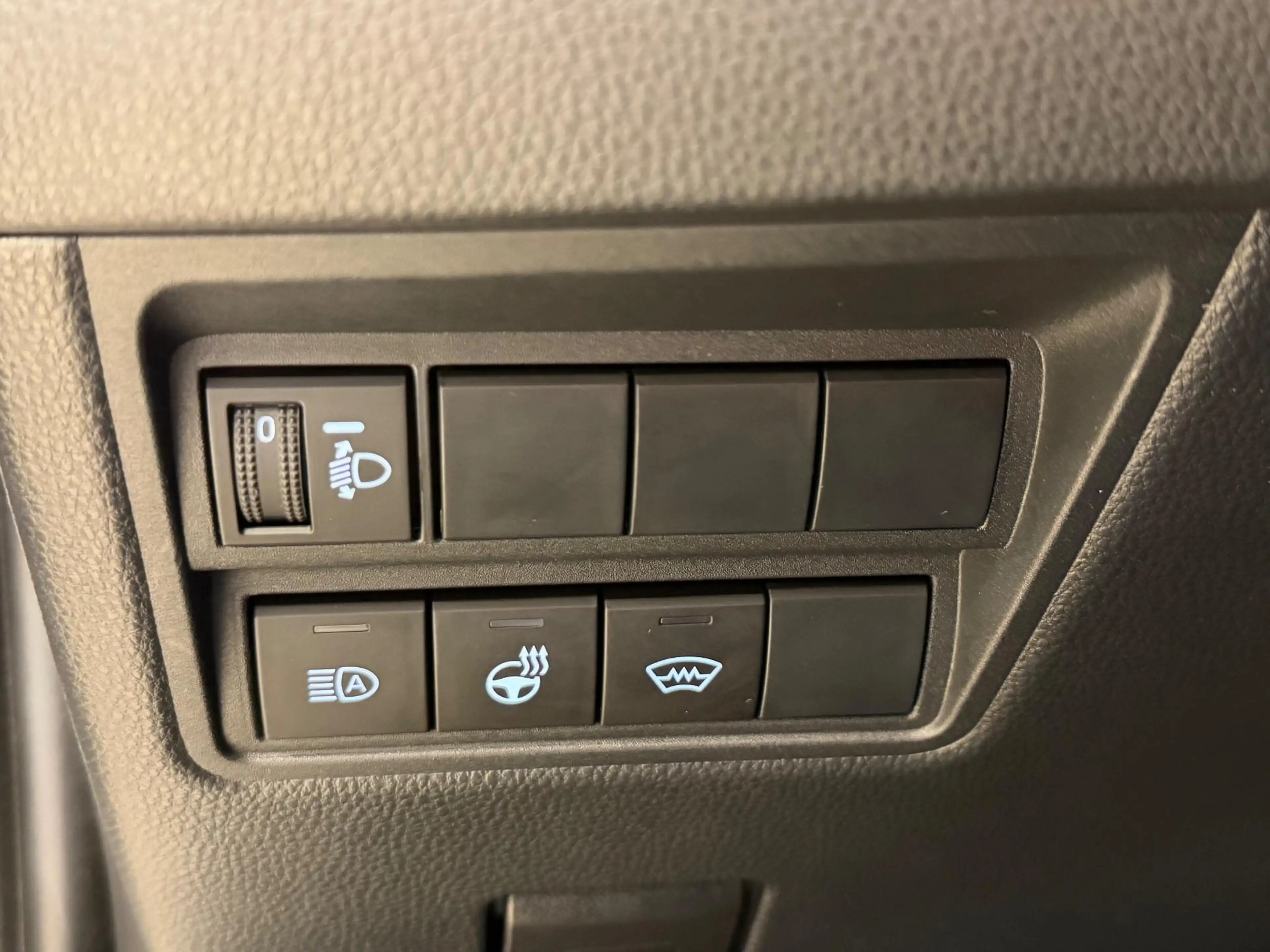 Toyota Yaris Cross 1.5 HYBRID DYNAMIC BITONE SILVERLINE GARANTIE 2035 — photo 18