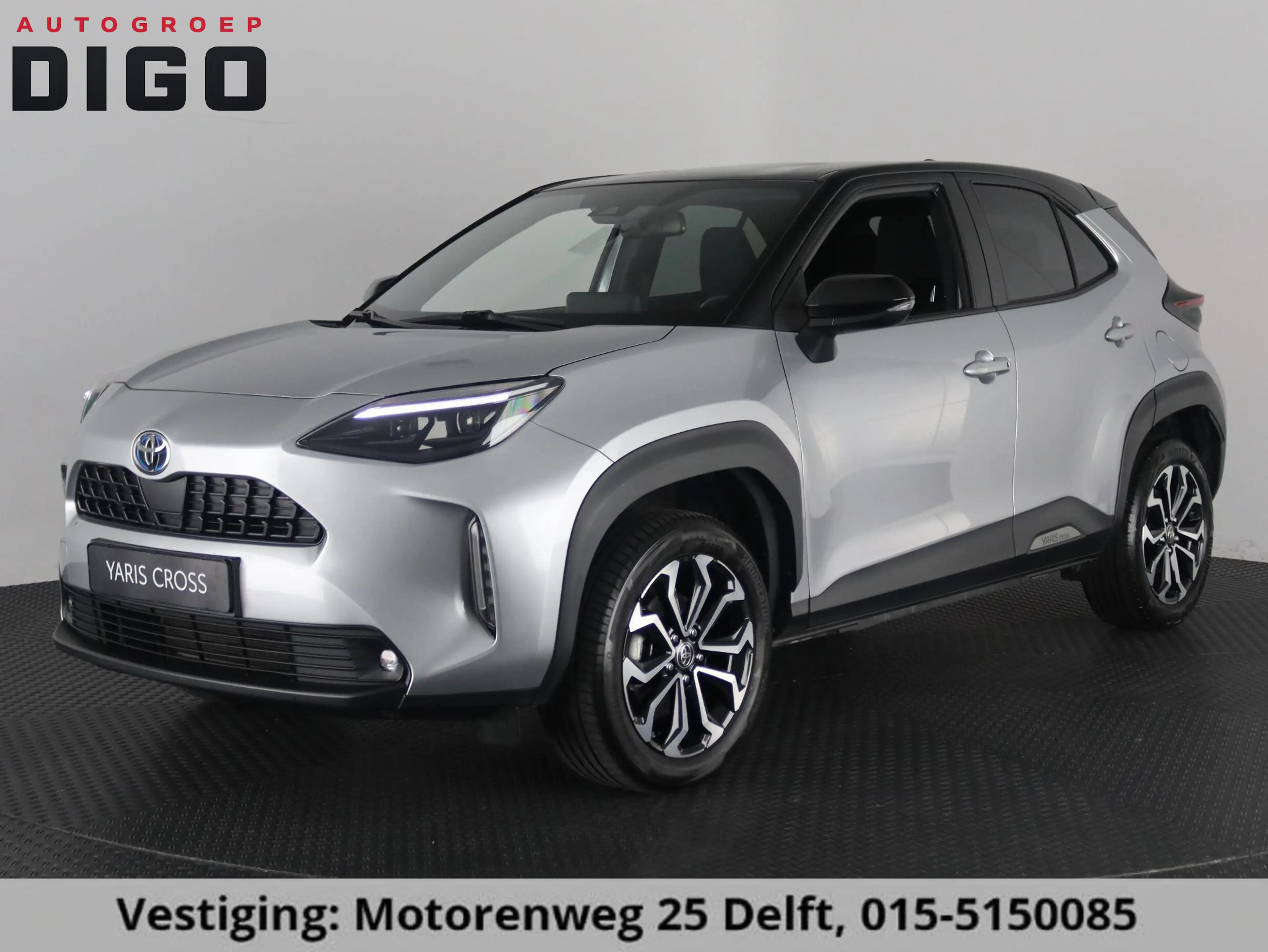 Toyota Yaris Cross 1.5 HYBRID DYNAMIC BITONE SILVERLINE GARANTIE 2035