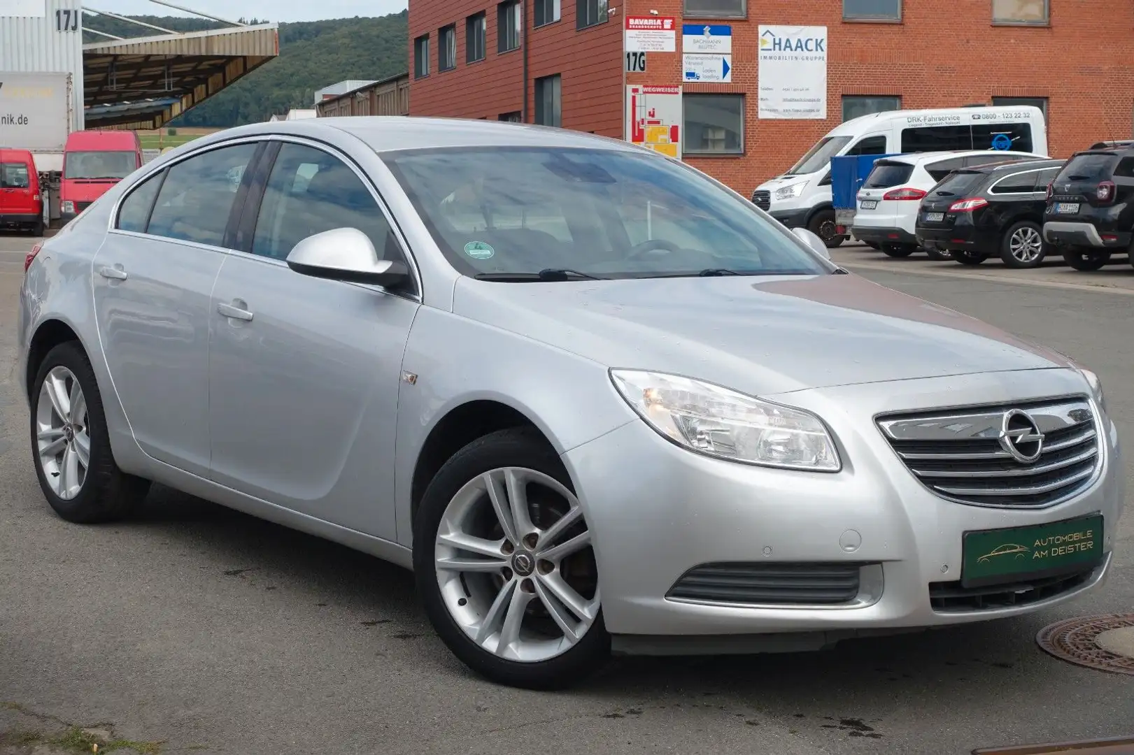 Opel Insignia A Lim.1.8*Edition*NAVI*KLIMA*AHK*PDC*TE Argent - 1