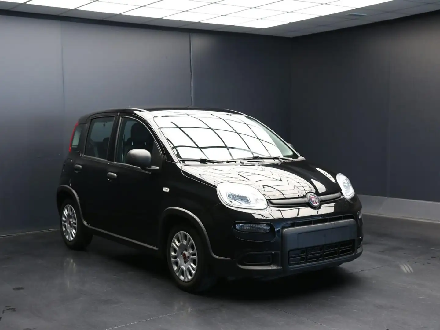 Fiat Panda 1.0 FireFly S&S Hybrid Schwarz - 2