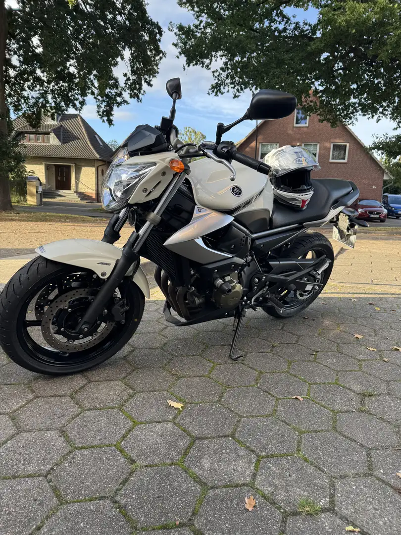 Yamaha XJ 6 ABS Blanco - 1