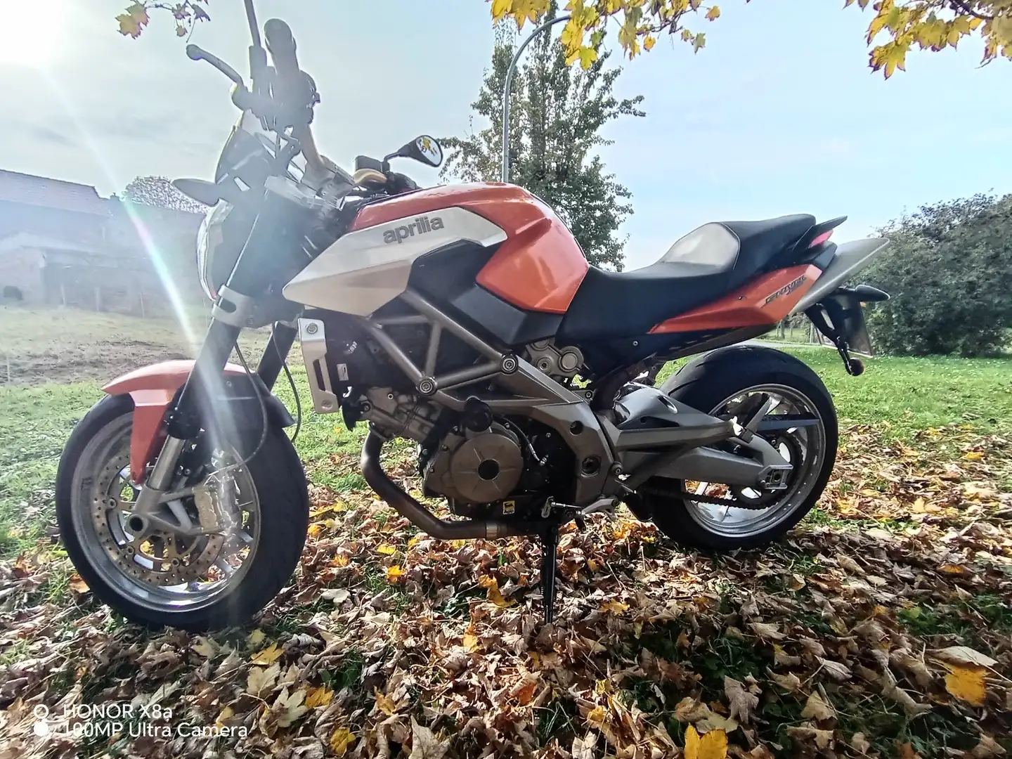 Aprilia SL 750 Shiver Oranje - 1