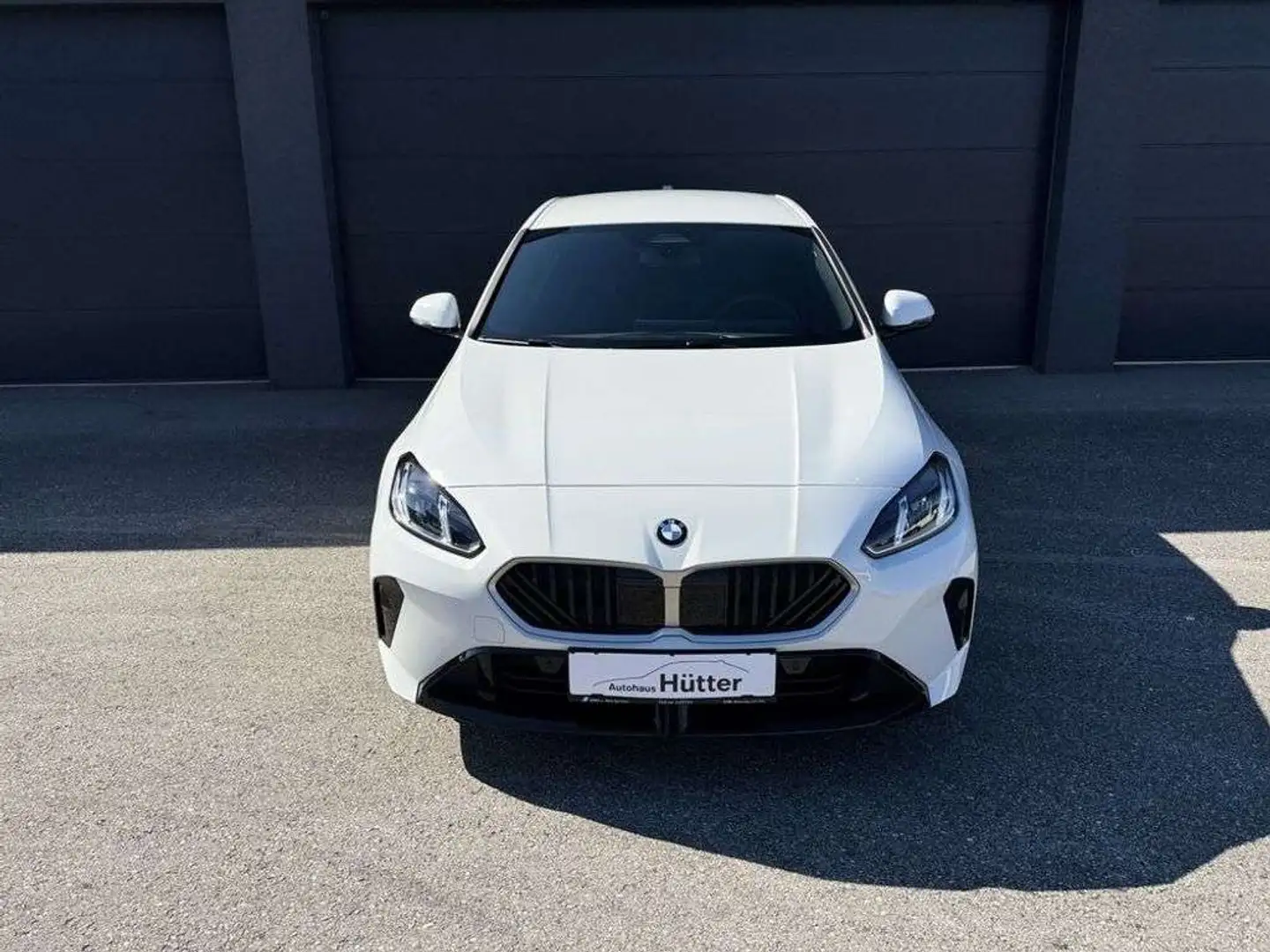 BMW 116 i M-Sport 19'' AHK ACC Sonnenschutz Sitzhzg. ... Weiß - 2