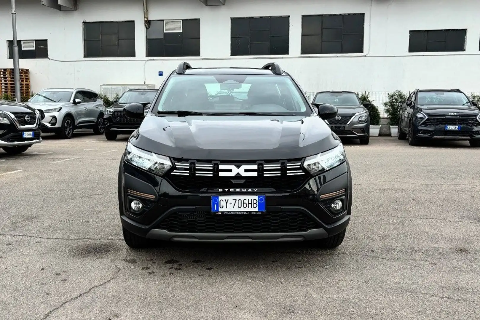 Dacia Sandero Stepway 1.0 TCe ECO-G Extreme Up Schwarz - 2