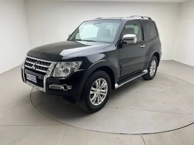 Mitsubishi Pajero 3.2 DI-D 190 PS Top Automatik ***Rückfahrkamera;