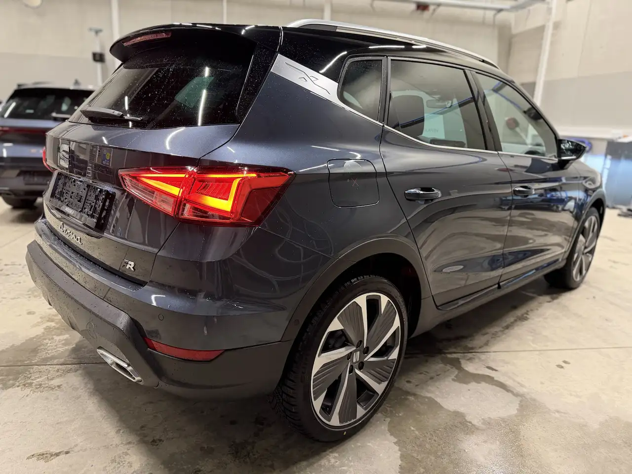 SEAT Arona 1.0TSI FR Navi LED Assist XL Vision Plus 18´´ 5