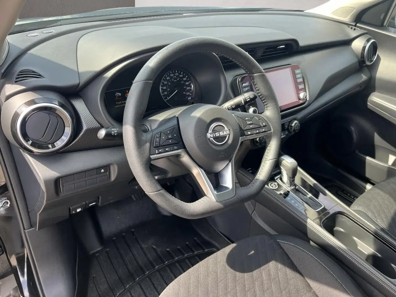 Nissan Kicks снимка Nissan Kicks