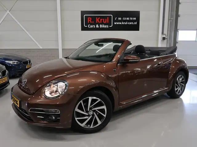 Volkswagen Beetle Cabriolet 1.2 TSI Sound 2018 Camera Navigatie App