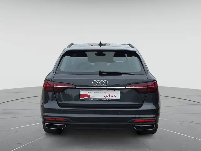 Audi A4 view 7
