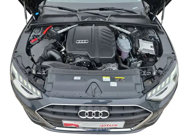 Audi A4 view 12