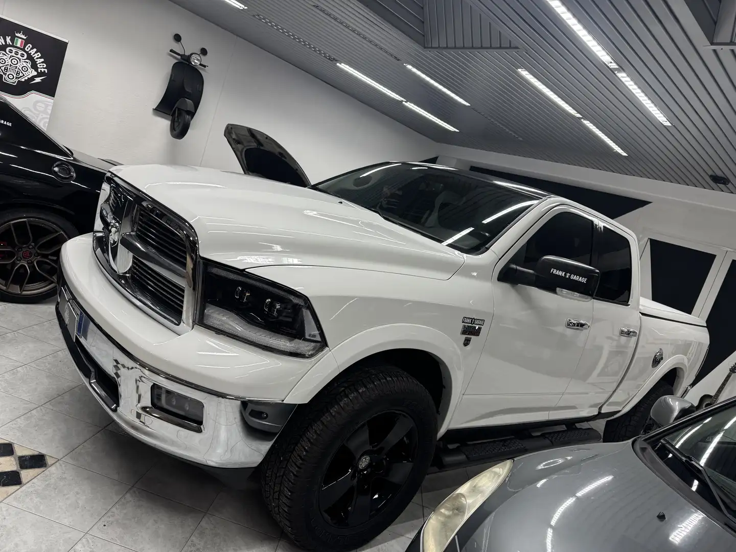 Dodge RAM 1500 5.7 V8 LaRamie 395cv (ANNO2010)Cambio 6 marce Blanc - 1