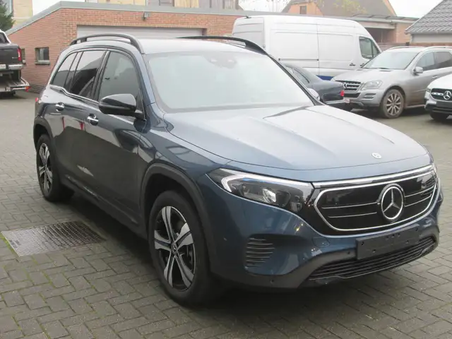 Mercedes-Benz EQB 300 EQB 250+ NACHTPAKKET RIJASSISTENTPAKKET