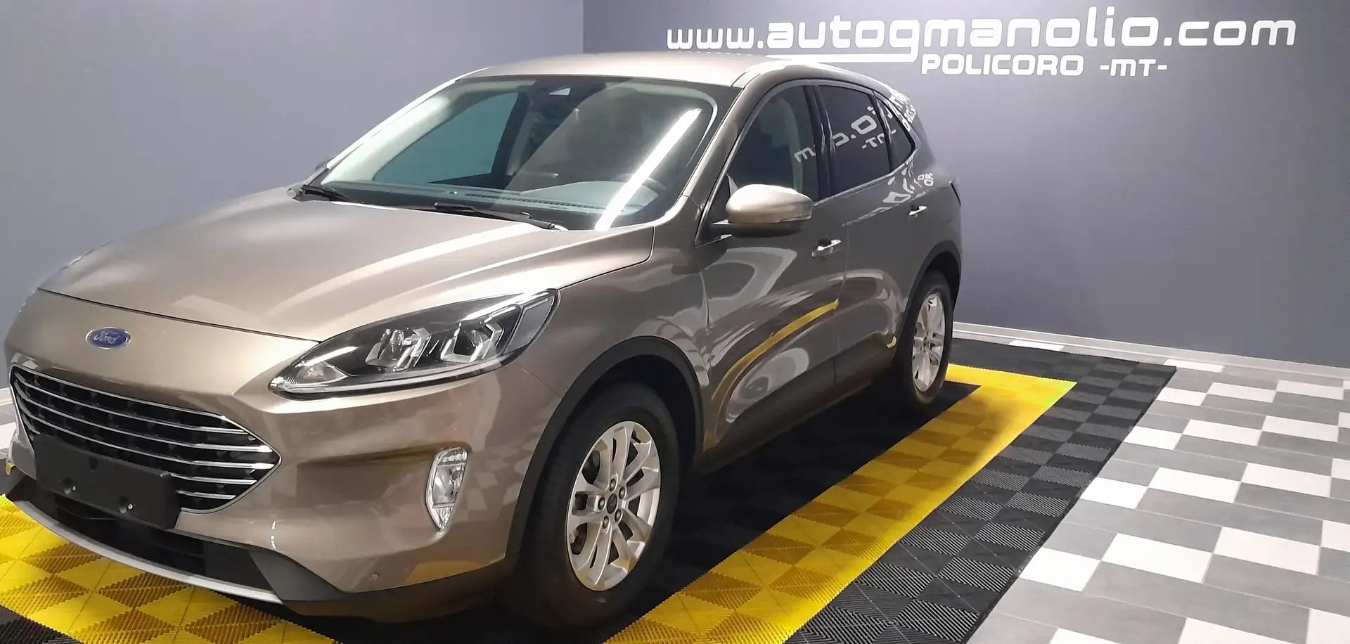 Ford Kuga 1.5 ecoblue Titanium 2wd 120cv Oro - 2