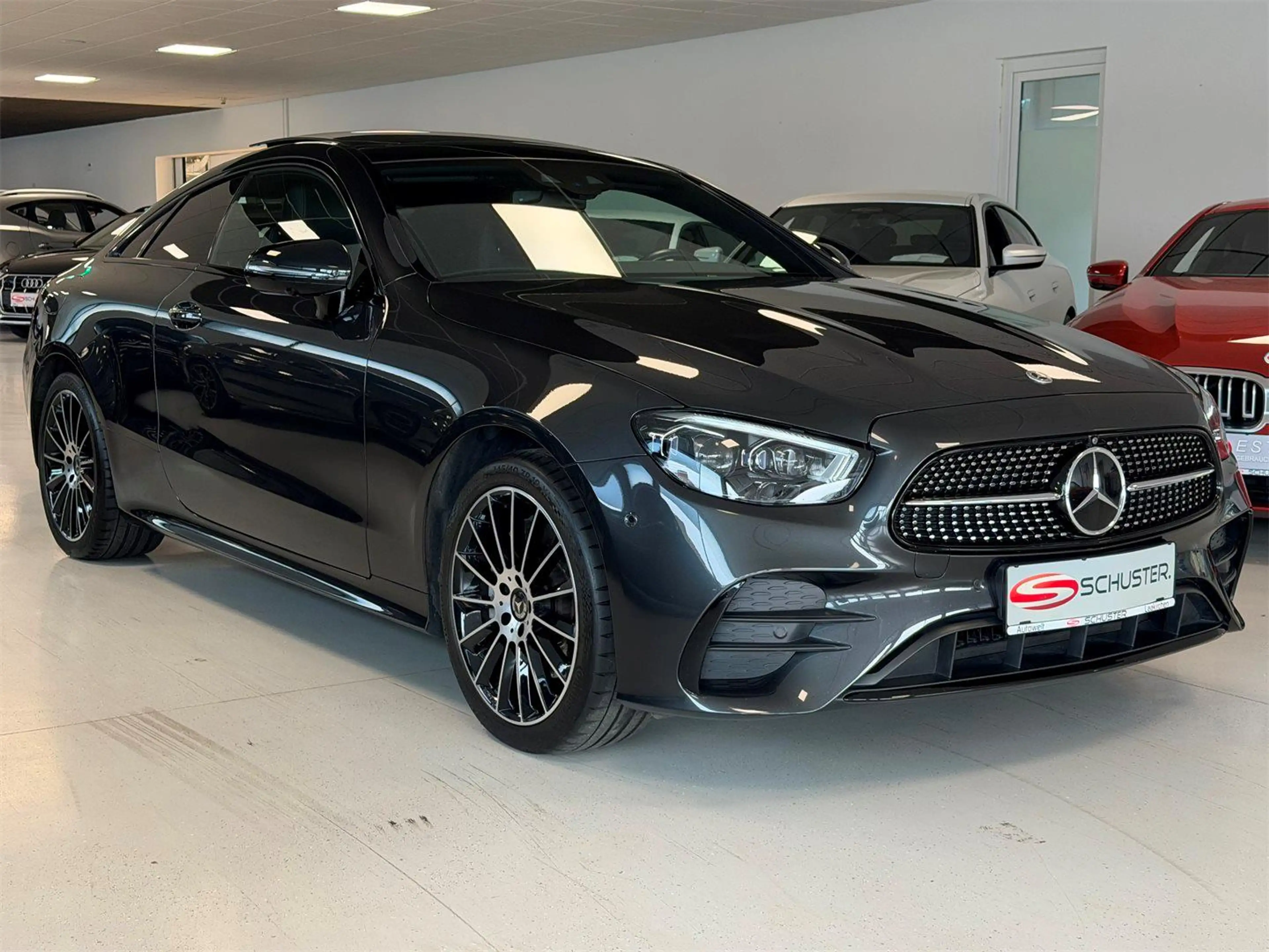 Mercedes-Benz E 300 d 4MATIC Coupe NP: € 88.700,-