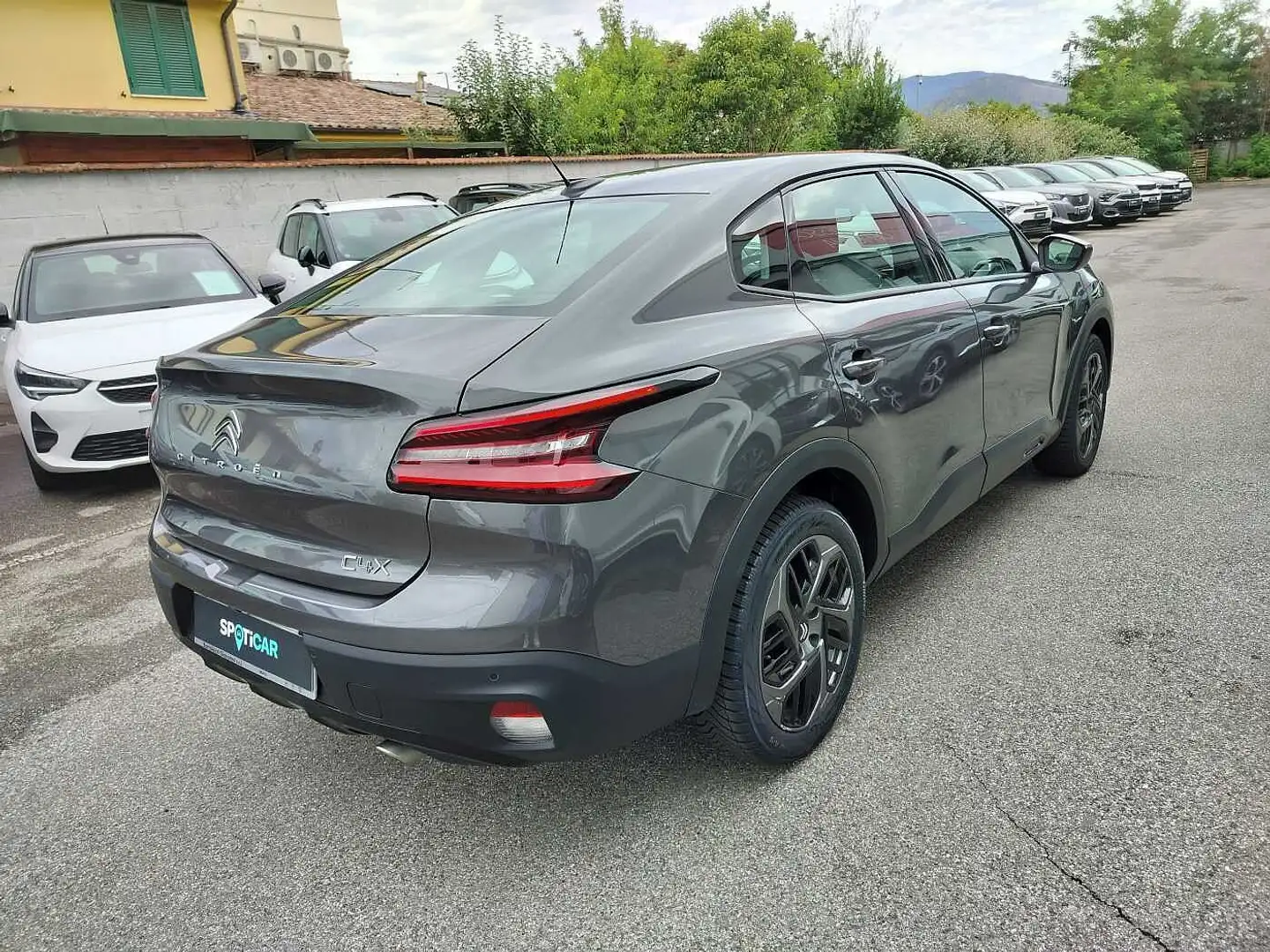 Citroen C4 X BlueHDI 130 S&S EAT8 Feel Pack Grigio - 2