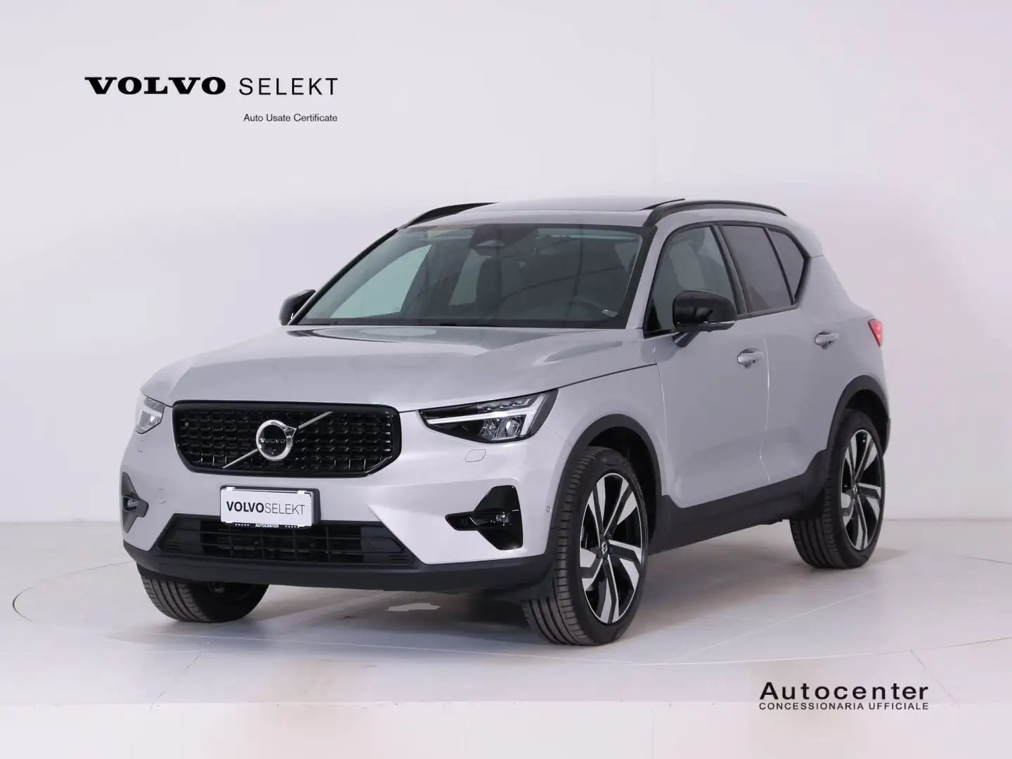 Volvo XC40 XC40 B4 (bz) 197CV FWD (trazione anteriore) ULTIM Argento - 1