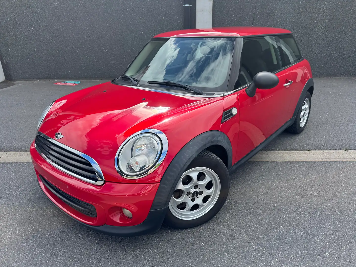 MINI One D 1.6 DPF Rouge - 1