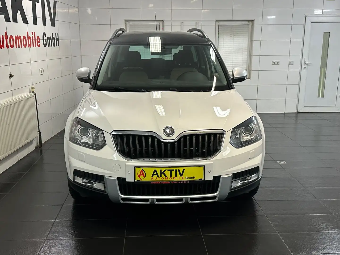 Skoda Yeti Elegance Outdoor 4x4 2.0 TDI DPF*Bi-Xenon* Weiß - 2