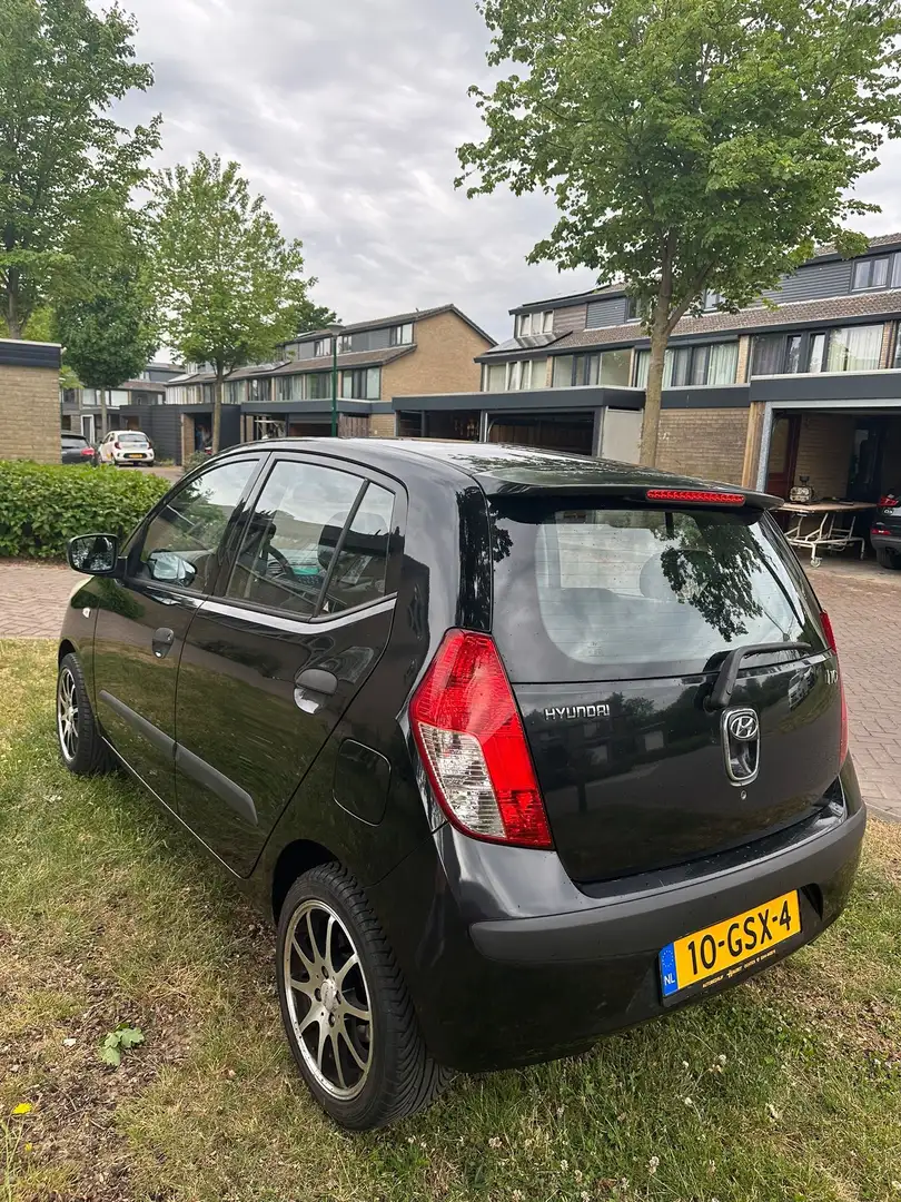 Hyundai i10 i10 1.1 Active Чёрный - 2