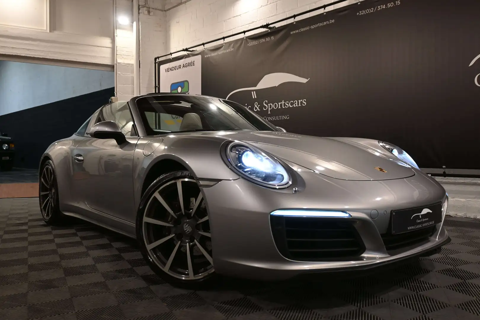 Porsche 991 911.2 3.0i TARGA 4 / 1st Owner / Full Service Gris - 2