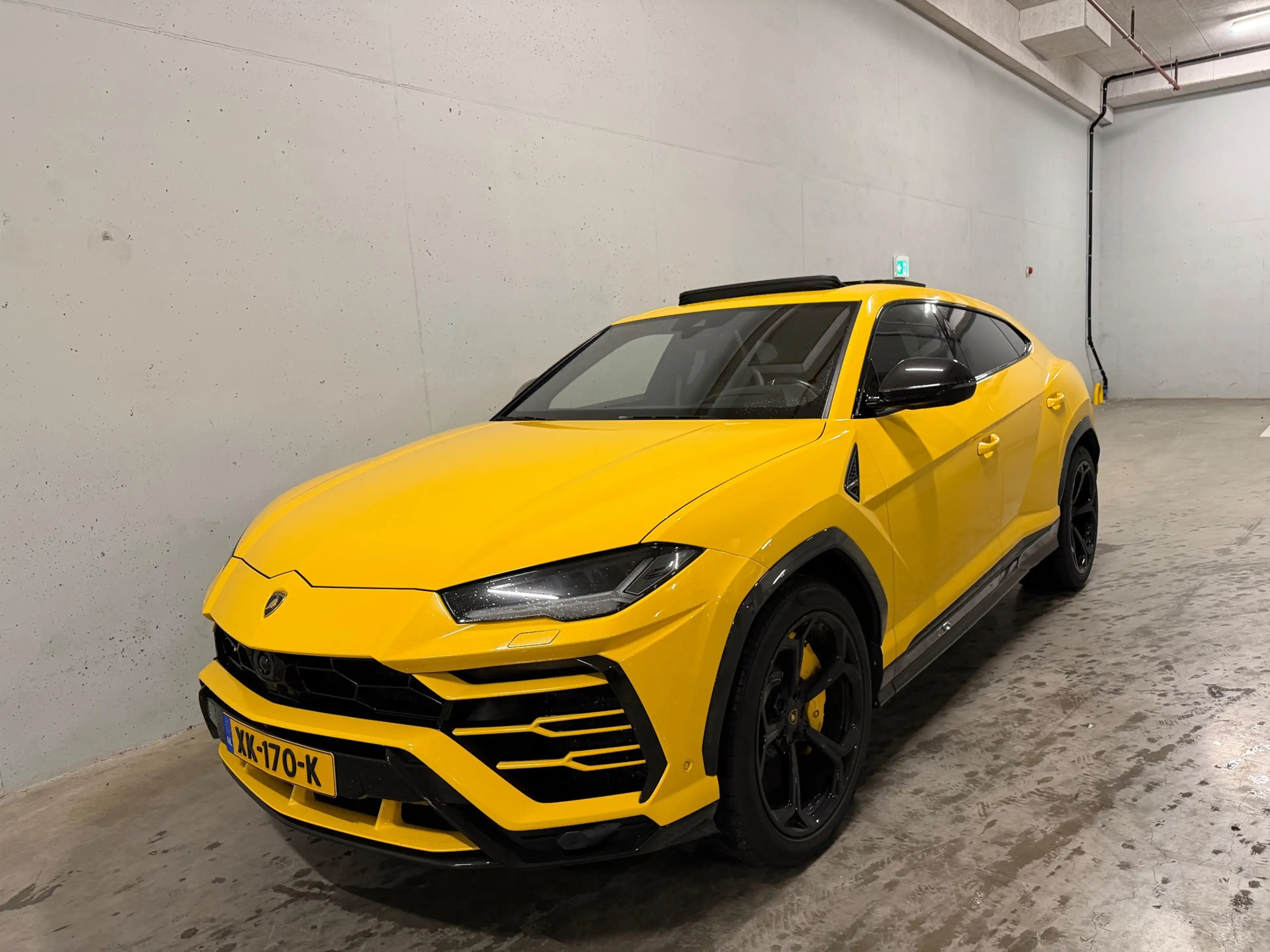 Lamborghini Urus 4.0 V8 Pano B&O 3D Carbon Ceramic — photo 8