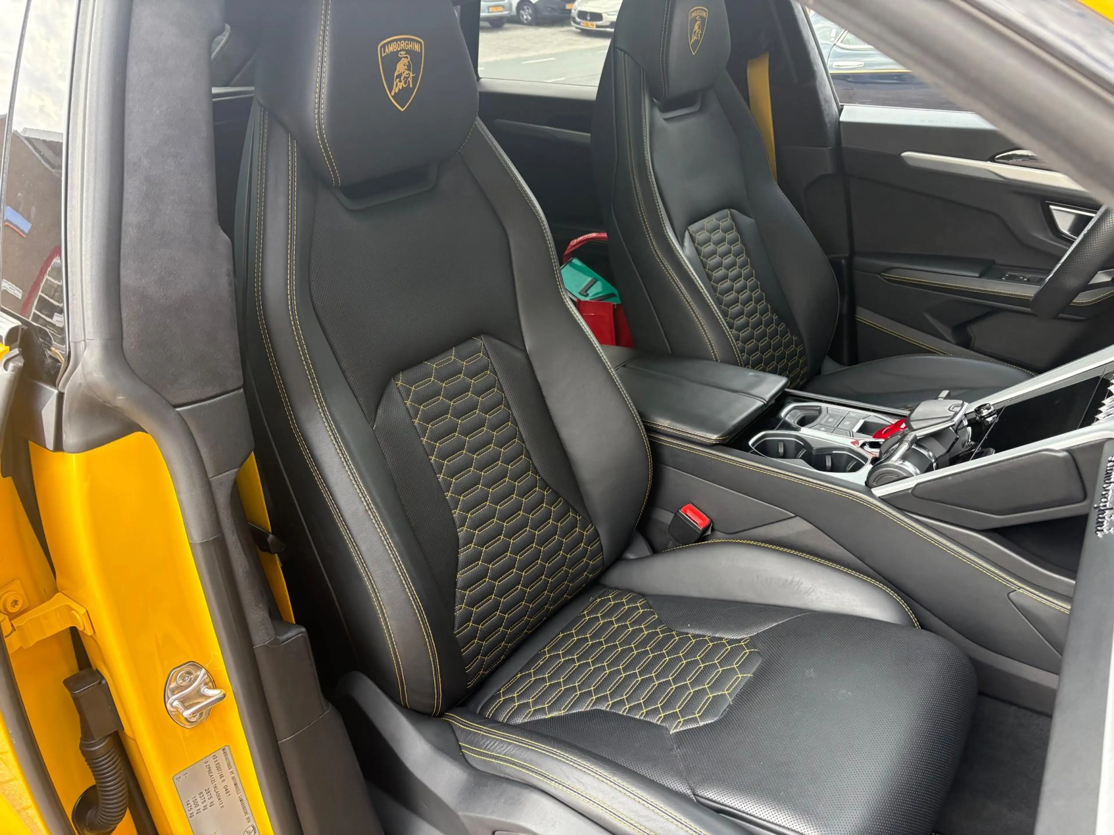 Lamborghini Urus 4.0 V8 Pano B&O 3D Carbon Ceramic — photo 10