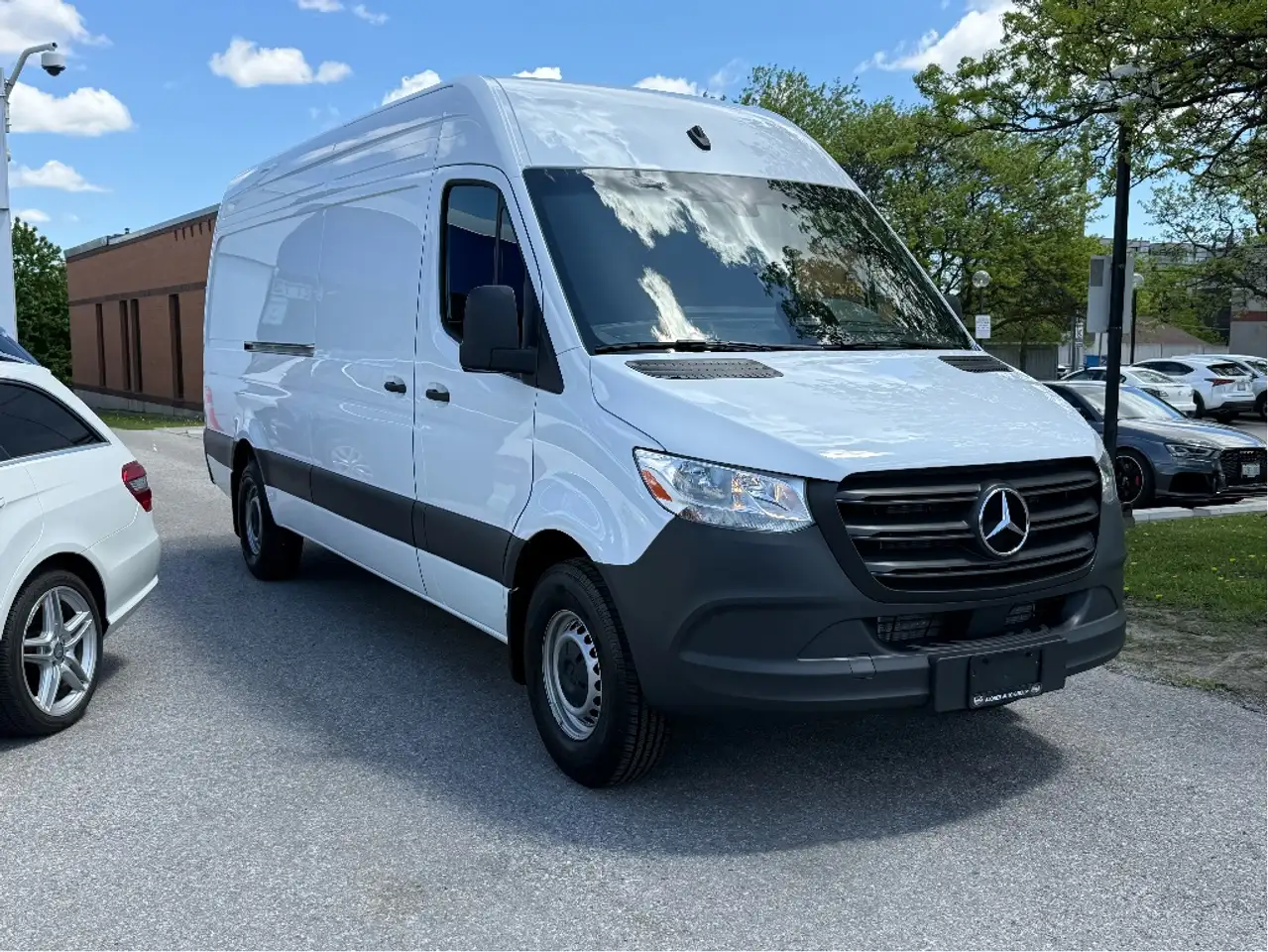 Mercedes-Benz Sprinter снимка Mercedes-Benz Sprinter