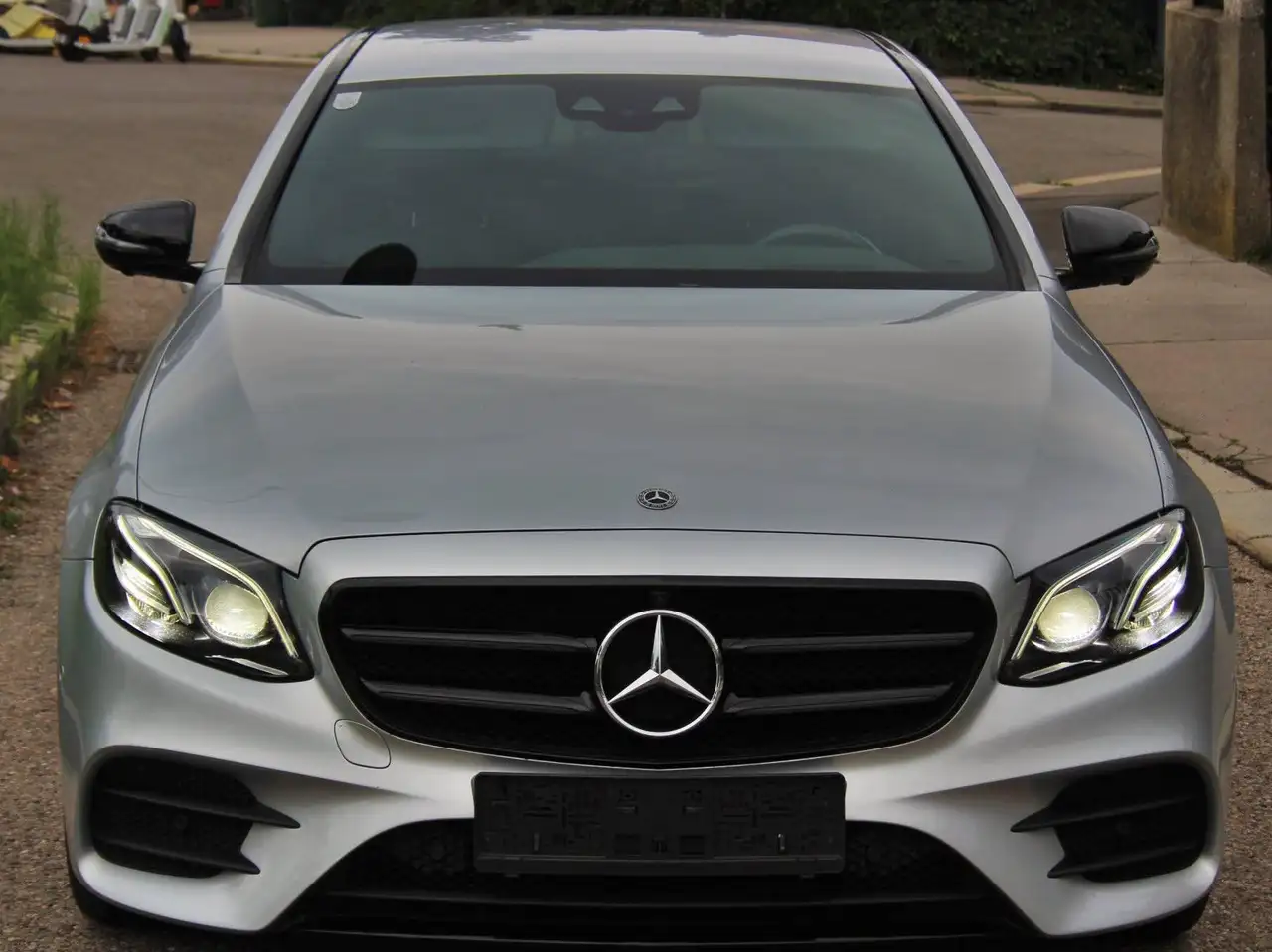 Mercedes-Benz E 220