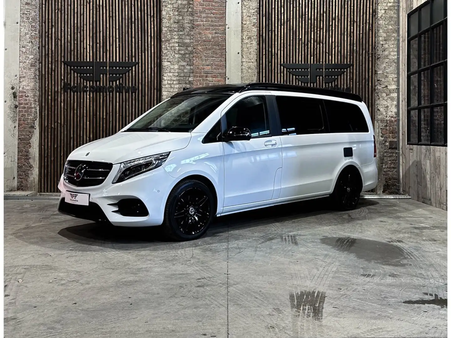 Mercedes-Benz V 250 250d*AUT*28.528 km*TOILET*AMG*4 SLP.* Bílá - 2