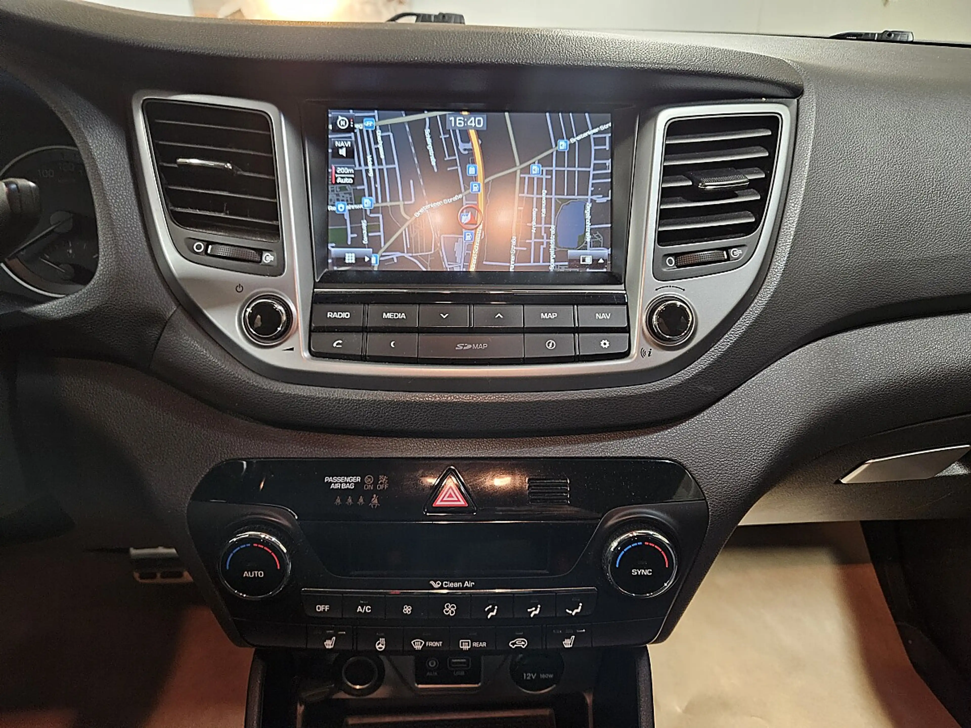 Hyundai TUCSON Tucson 1,7 CRDI Start-Stopp Business Class DCT ... — photo 11