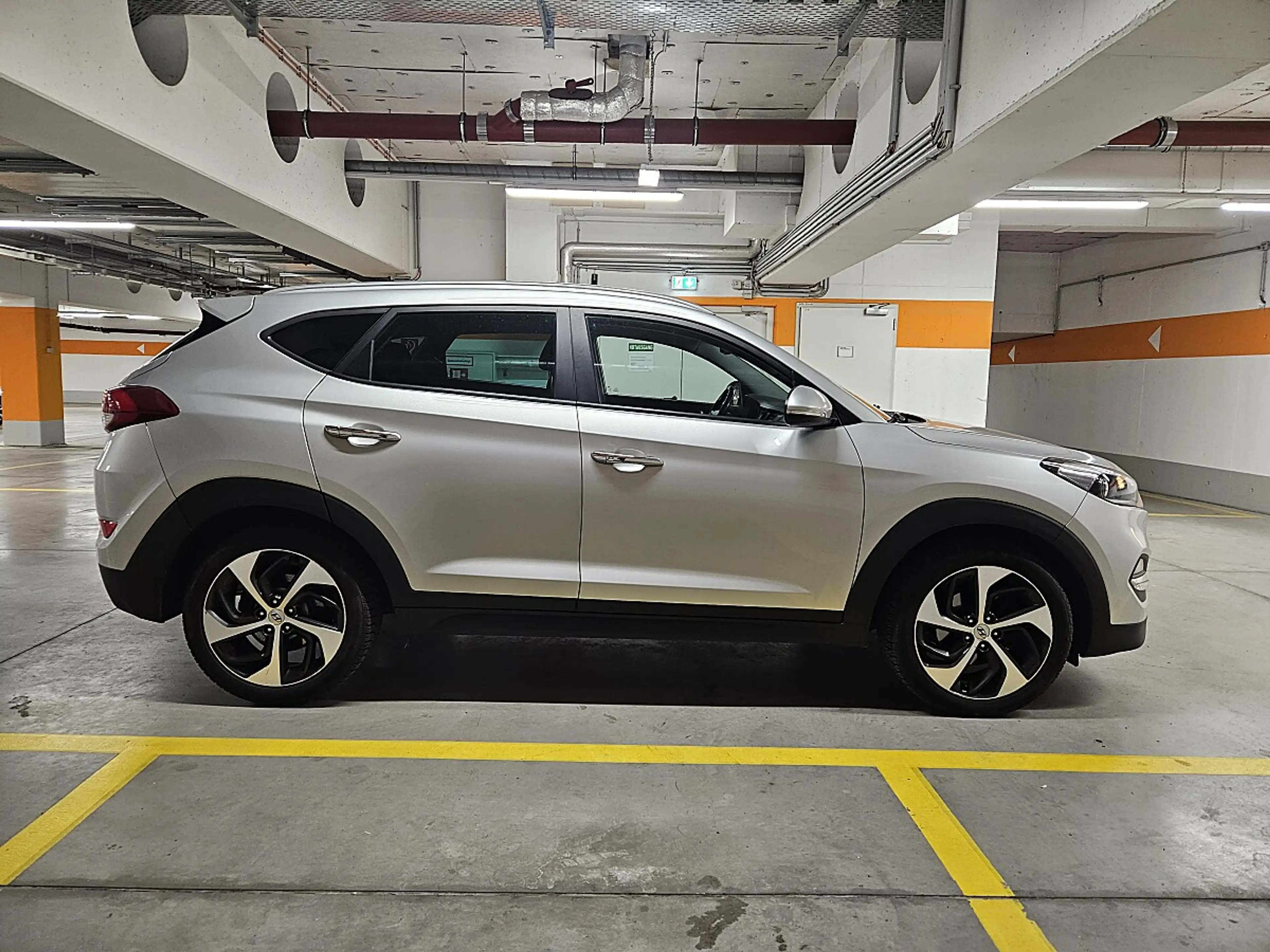 Hyundai TUCSON Tucson 1,7 CRDI Start-Stopp Business Class DCT ... — photo 5