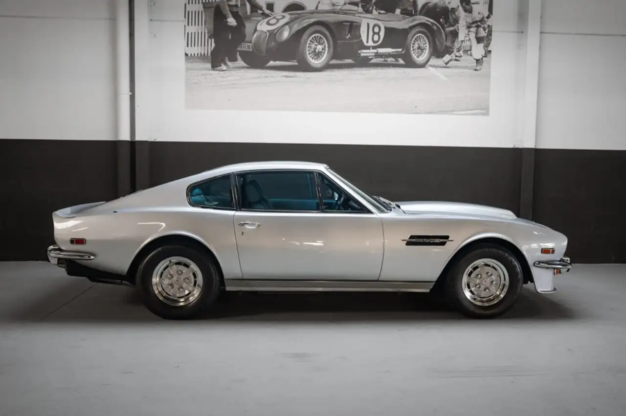 Aston Martin V8 Weber 5.3L â Factory LHD â Matching Numb, foto 3